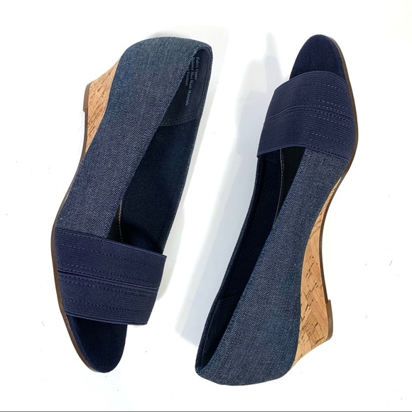 Coach and Four Brier Cork Wedge Denim Size 6 - Picture 7 of 8